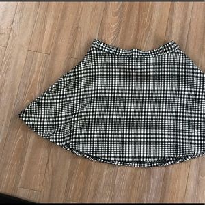 American apparel houndstooth circle skirt 🙌🏼